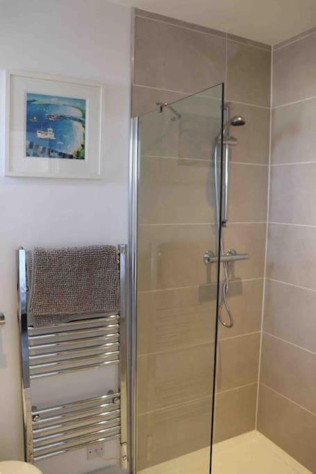 St Agnes Perfect Location, Hot Tub, Sea Views, Gym 아파트 외부 사진