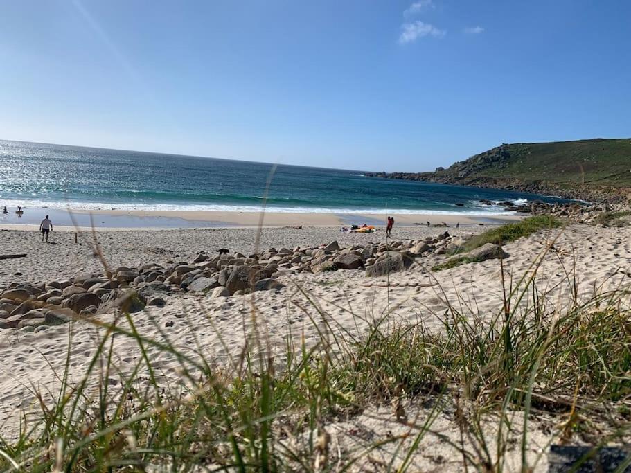 St Agnes Perfect Location, Hot Tub, Sea Views, Gym 아파트 외부 사진